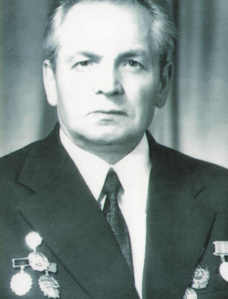 СОЛОВЬЕВ Сергей Васильевич.